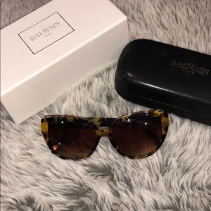 Balmain – 57mm Cat Eye Sunglasses - Tortoise